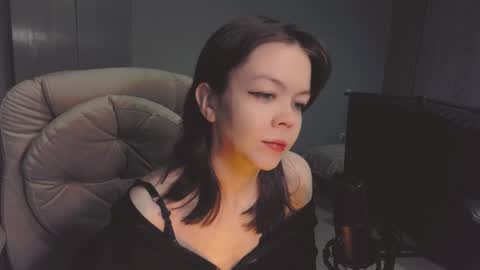 quietluxury online show from June 8, 6:19 pm