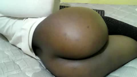 quincy joy11 online show from December 4, 4:05 pm