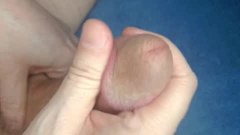 Ryan V online show from April 16, 1:17 am