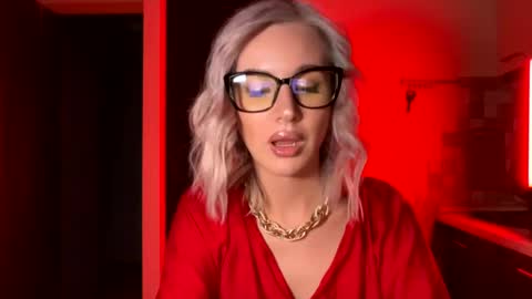 qusi28 online show from February 27, 10:09 pm