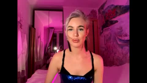 qusi28 online show from February 28, 11:56 pm