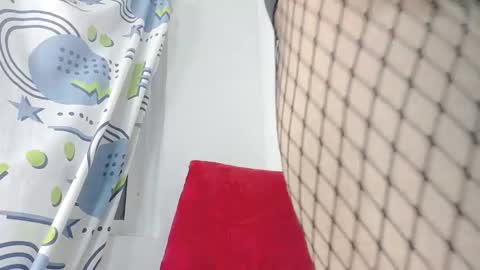 quuen_valery online show from April 8, 8:58 am