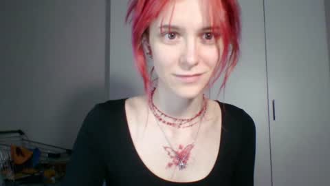 Snapshot of quyenpollio chatting on June 18, 3:16 pm Lana Pollio online show from June 18, 3:16 pm
