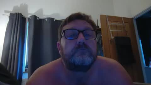 Snapshot of qwertyfish72 chatting on December 5, 1:49 pm qwertyfish72 online show from December 5, 1:49 pm