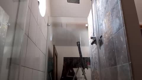 Snapshot of qwertyfish72 chatting on March 3, 7:58 am qwertyfish72 online show from March 3, 7:58 am