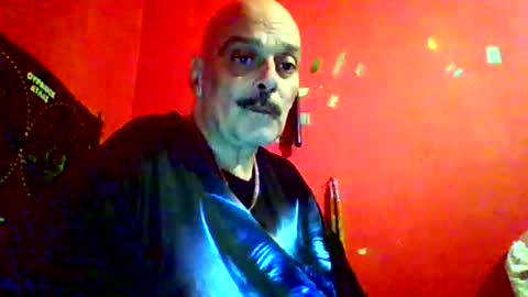 qwertyuiop22348015 online show from January 11, 5:40 pm