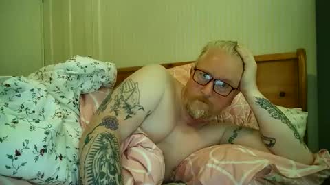 Snapshot of r_o_h_a_n_r_o_o_m chatting on May 11, 9:26 am r_o_h_a_n_r_o_o_m online show from May 11, 9:26 am