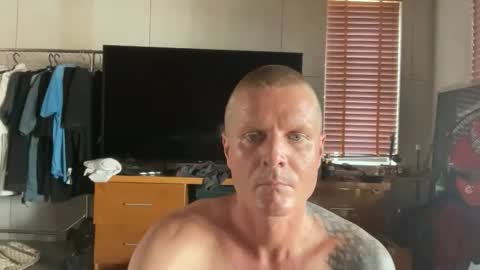 rabbit_eyes69 online show from April 13, 6:41 am