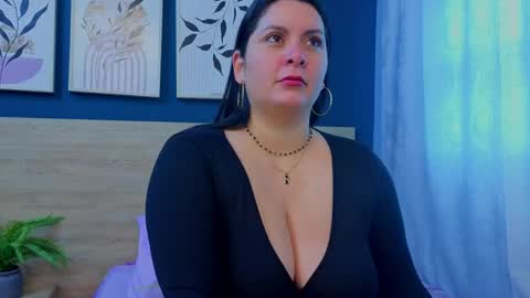 Snapshot of rachel_carlton chatting on May 11, 11:49 am Rachel online show from May 11, 11:49 am