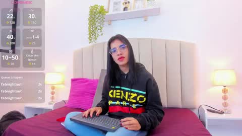 Rachel Donnelly online show from September 27, 5:01 am