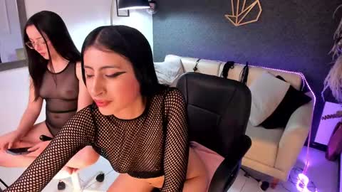 RACHEL ES online show from December 13, 8:58 pm