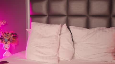 rachel_quinn_ online show from January 12, 7:53 am