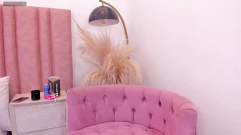 Snapshot of rachel_ruso chatting on May 28, 1:19 pm RACHEL online show from May 28, 1:19 pm