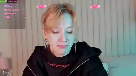 RachelCart online show from November 24, 3:06 am