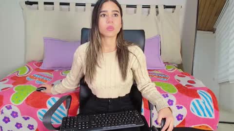 Rachell online show from February 4, 3:33 am