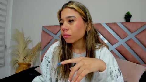 Rachell online show from June 6, 4:39 am