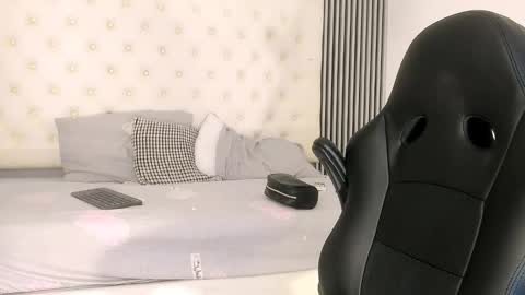 rachell_owen online show from December 15, 3:22 am