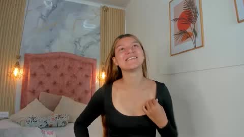 rachellesc online show from March 10, 11:37 am