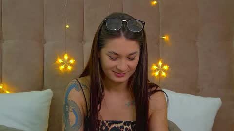 RachellSimpson online show from January 13, 6:38 pm