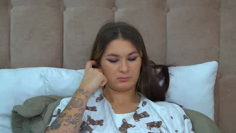 RachellSimpson online show from January 17, 12:20 am