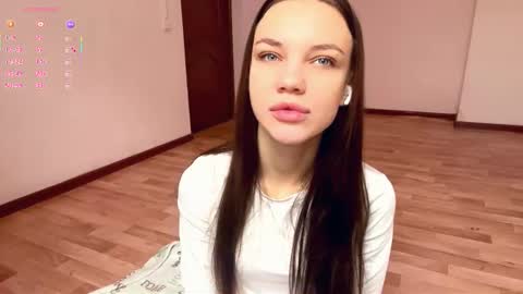 Snapshot of rachelpoisso chatting on November 12, 8:04 am Rachel online show from November 12, 8:04 am