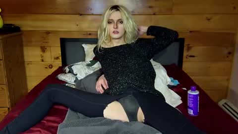 Rachel Price online show from December 7, 12:08 am