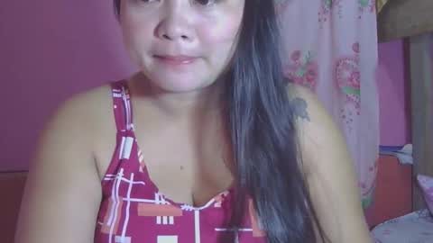 Snapshot of radiantbloom chatting on November 2, 7:55 am radiantbloom online show from November 2, 7:55 am