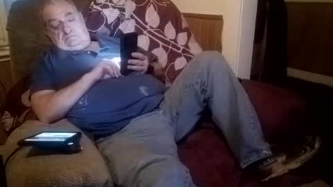 Snapshot of radiomantim chatting on February 18, 3:41 pm Radioman for fun online show from February 18, 3:41 pm