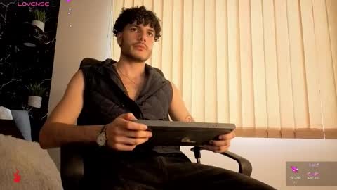 R A F A E L online show from December 19, 8:27 pm