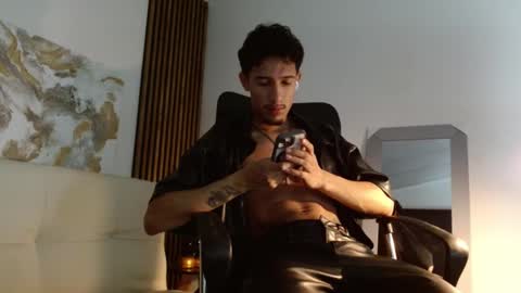 IG online show from February 2, 4:15 am