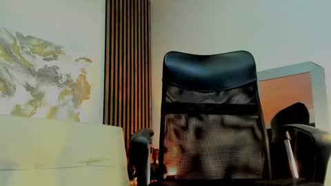 IG online show from February 23, 7:33 am