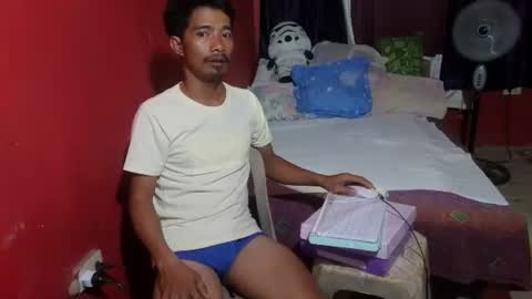 Raffyhardcock4u online show from May 4, 1:18 pm