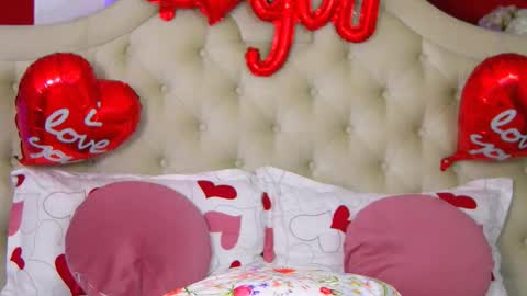 Snapshot of ragazzabellaa chatting on February 15, 7:51 am Monica online show from February 15, 7:51 am