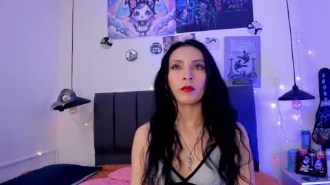 Raia online show from May 31, 2:53 am