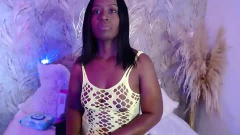 raichellcooper1 online show from January 14, 6:46 pm