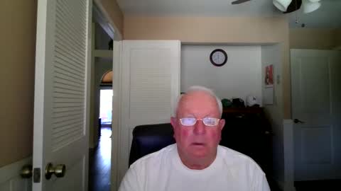 Snapshot of raiderman215 chatting on May 30, 6:38 pm raiderman215 online show from May 30, 6:38 pm