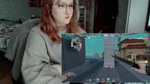 Kate online show from April 7, 1:33 pm