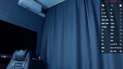 Mei online show from December 4, 10:30 pm