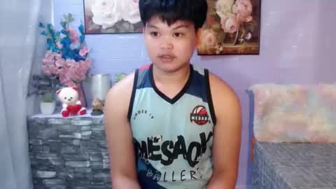 rain_cum online show from May 6, 6:46 pm