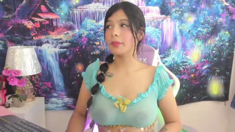 Snapshot of rainbow__coockie chatting on January 19, 10:39 pm rainbow__coockie online show from January 19, 10:39 pm