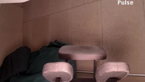 Rainbow James  online show from February 9, 6:26 pm