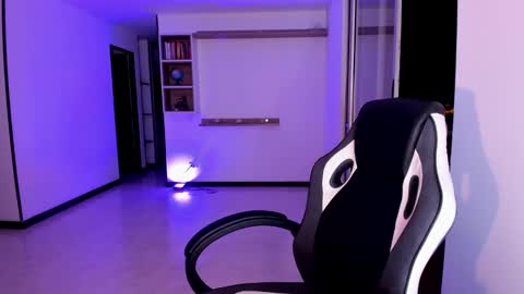 Snapshot of rainbow_jenny chatting on January 26, 11:50 pm Jennyindependent model . online show from January 26, 11:50 pm