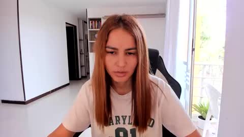 Snapshot of rainbow_jenny chatting on February 10, 6:56 pm Jennyindependent model . online show from February 10, 6:56 pm