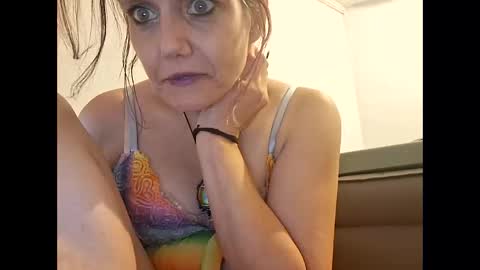 rainbowbrooke79 online show from November 18, 6:29 am