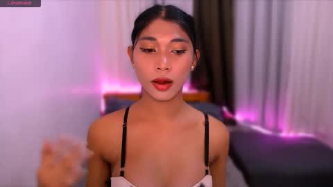 raindrizzle1706 online show from February 27, 1:38 am