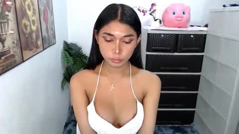 raindrizzle1706 online show from March 13, 3:29 pm