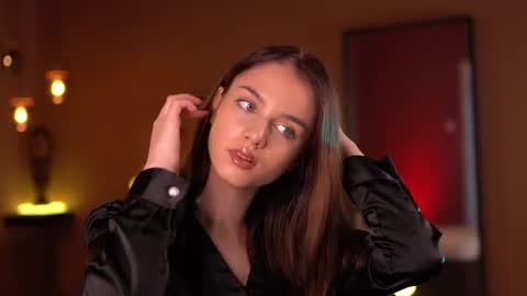 Snapshot of raisadoll chatting on March 6, 8:19 am Raisa online show from March 6, 8:19 am