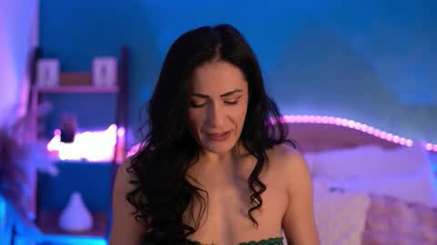 RaisaVawn online show from January 19, 6:50 am