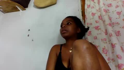 Snapshot of raissa38 chatting on November 10, 9:03 pm raissa38 online show from November 10, 9:03 pm