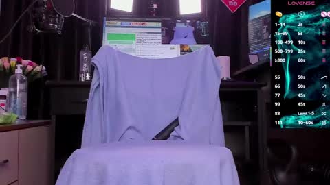 Laura online show from March 2, 3:34 am